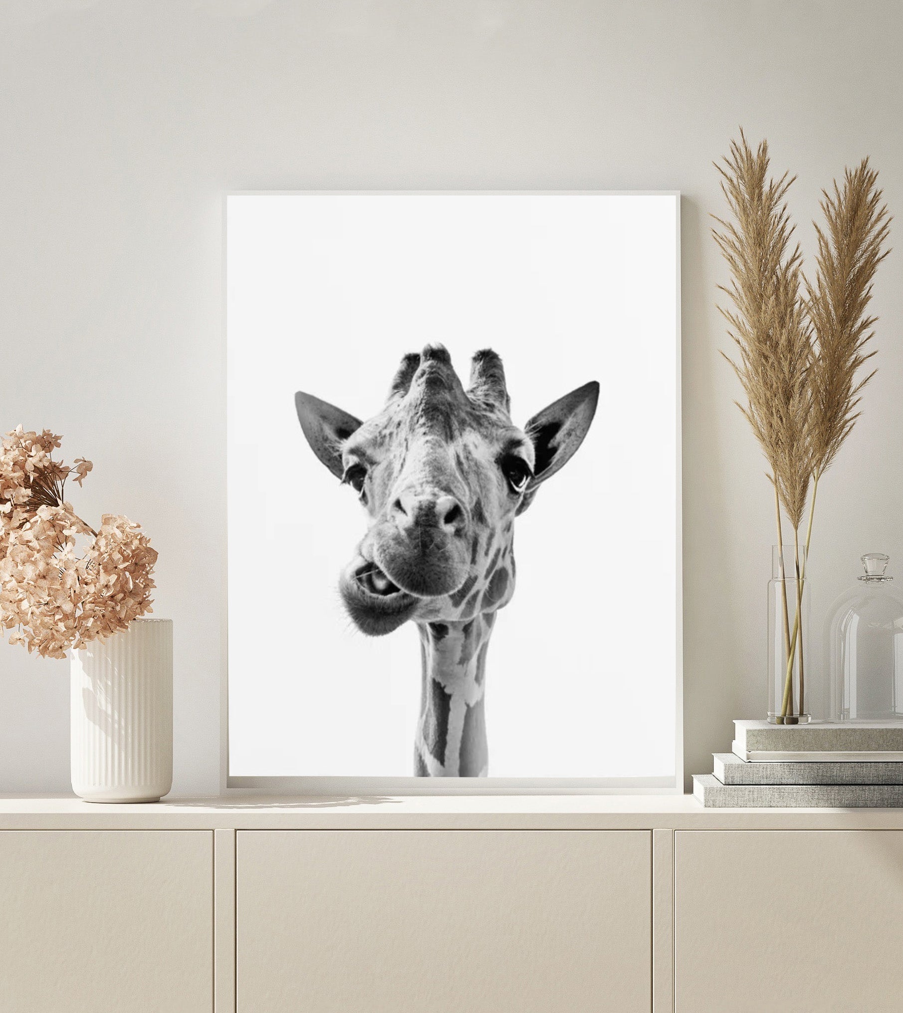 Giraffe Black and White paint by numbers kit